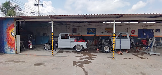 Dirección, horario, teléfono y opiniones de Mazinger Laminado y Pintura en El Salto