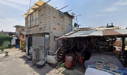 Dirección, horario, teléfono y opiniones de Servicio de Hojalatería y Pintura Guzmán en La Magdalena Contreras