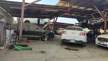 Dirección, horario, teléfono y opiniones de Taller 76 en Ensenada