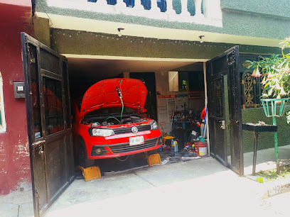 Dirección, horario, teléfono y opiniones de Servicio Mecánico Cervera en López Mateos