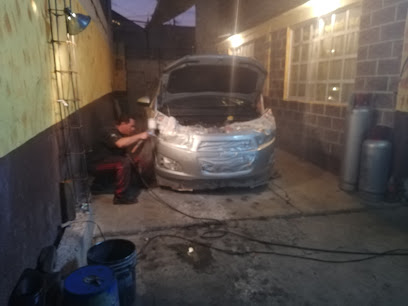 Dirección, horario, teléfono y opiniones de Taller Mecánico Automotriz Auto Club Df en Venustiano Carranza