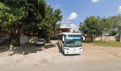 Dirección, horario, teléfono y opiniones de Muelles del Norte en El Salto