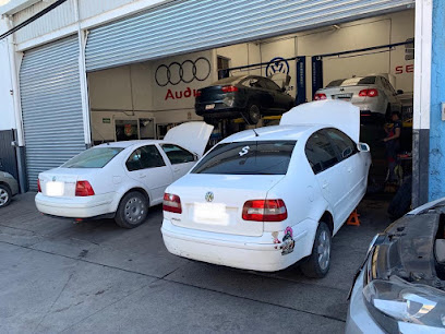 Dirección, horario, teléfono y opiniones de Red Line Automotriz en León