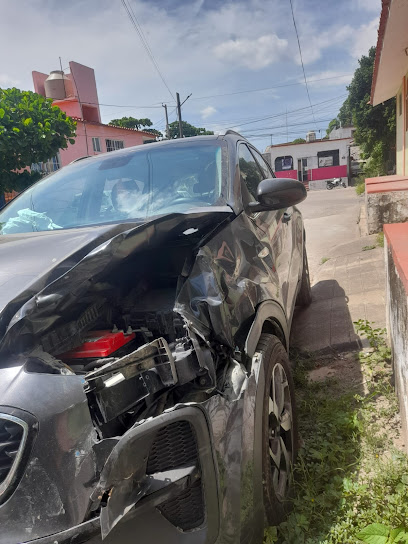 Dirección, horario, teléfono y opiniones de Hojalateria y Pintura Martín en Juchitán