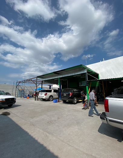 Dirección, horario, teléfono y opiniones de Taller Mecánico Madero en Nuevo Laredo
